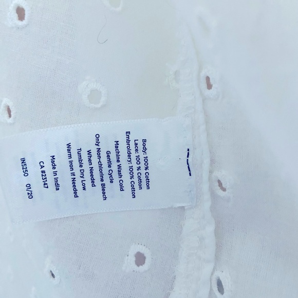 Talbots Women’s 2X White Eyelet Long-sleeve Collarless Top - Picture 6 of 12